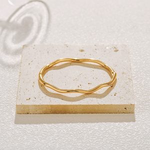Simple Golden Bangle